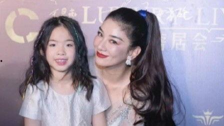 郑家大女儿前夫爆料视频,揭秘婚姻内幕与情感纠葛 第3张 郑家大女儿前夫爆料视频,揭秘婚姻内幕与情感纠葛 第3张